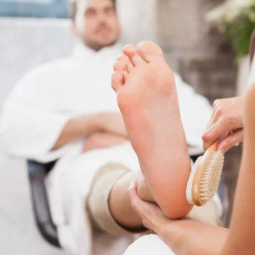Find the Best Pedicure for Men in Dubai